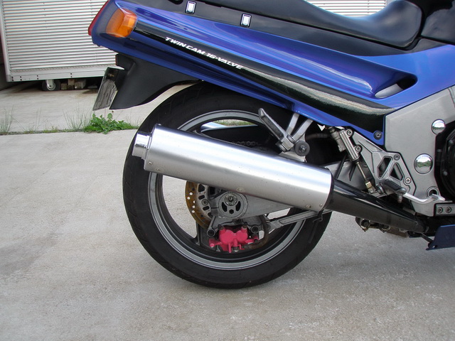 Купить мотоцикл Kawasaki ZZ-R1100-1 1990 фото 15